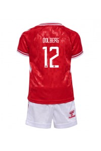 Denemarken Kasper Dolberg #12 Babytruitje Thuis tenue Kind EK 2024 Korte Mouw (+ Korte broeken)